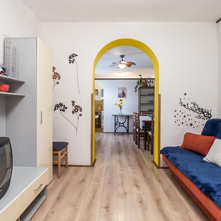 Amazing Apartment In Senj With House Sea View Senj (Lika-Senj) Exterior foto